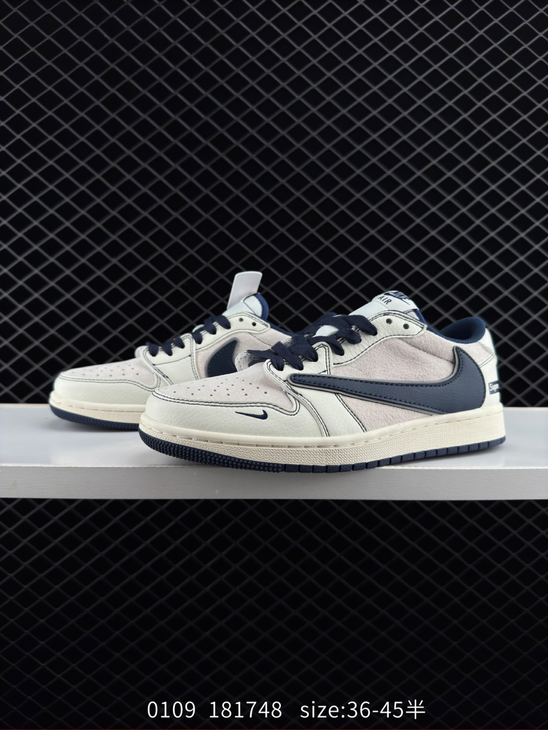 K Travis Scott x Nike Air Jordan 1 Low x Supreme